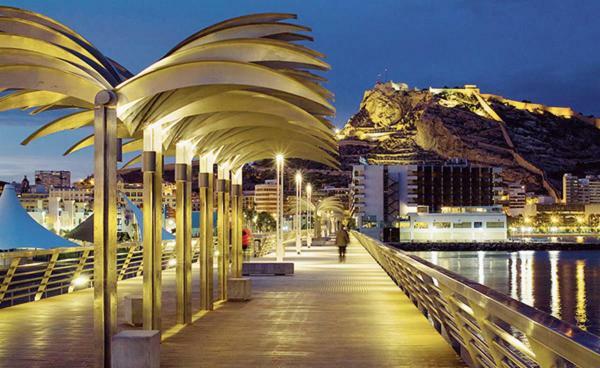 Un Lujo en el Corazón de Alicante Exterior foto